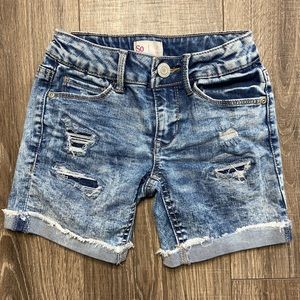 SO girl’s distressed shorts- size 7